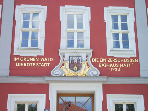 Spruch am Suhler Rathaus