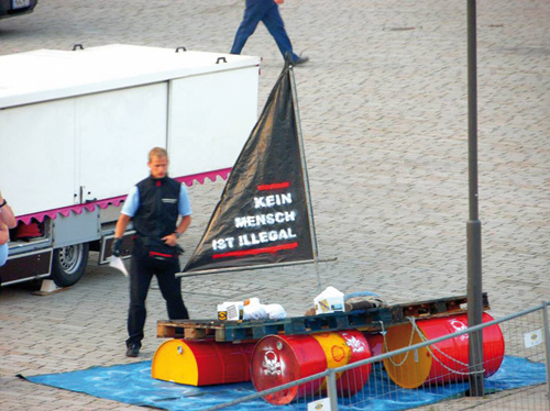 Bootsinstallation auf dem Meininger Markt