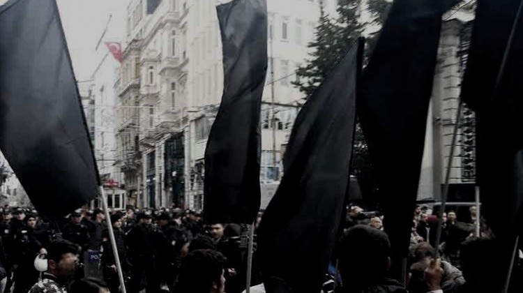 police-standing-for-protecting-greek-consulate