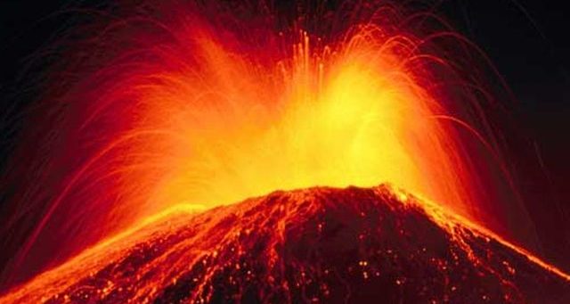 vulcano-eruzione