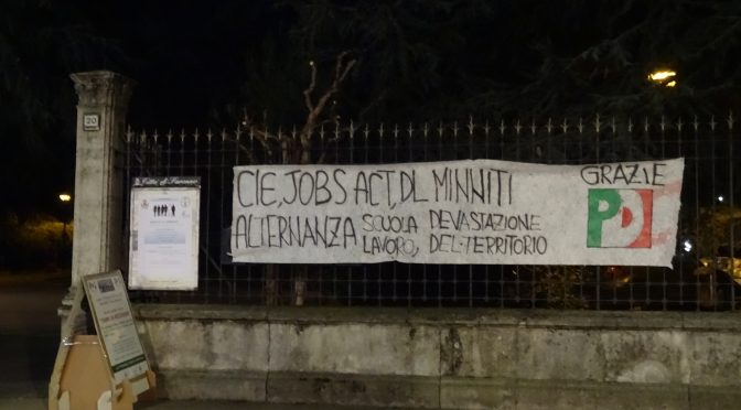 UNO STRISCIONE A SARONNO