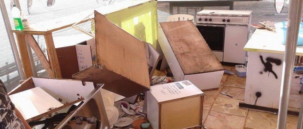 No Muos: vandalizzato il presidio