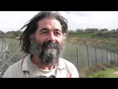 Turi entra nel cantiere-fortino
