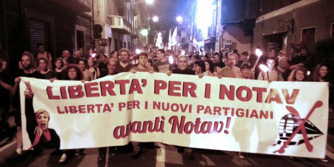 Fiaccolata a Bussoleno, anche Gianluca rompe i divieti